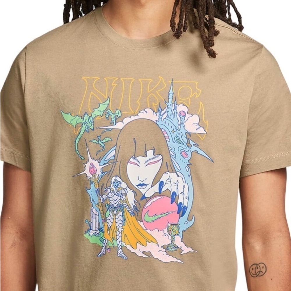 Nike Mens Graphic T-Shirt Medium‎ Tan Anime Fantasy Warrior Dragon 100% Cotton